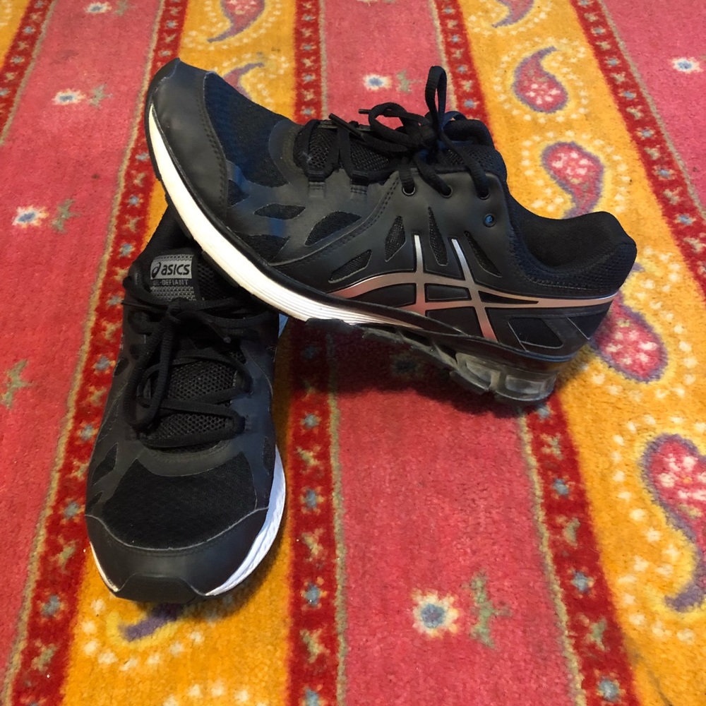 Asics running shoes size 9